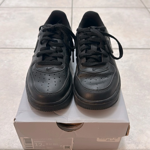 Nike Air Force 1 - Picture 1 of 7